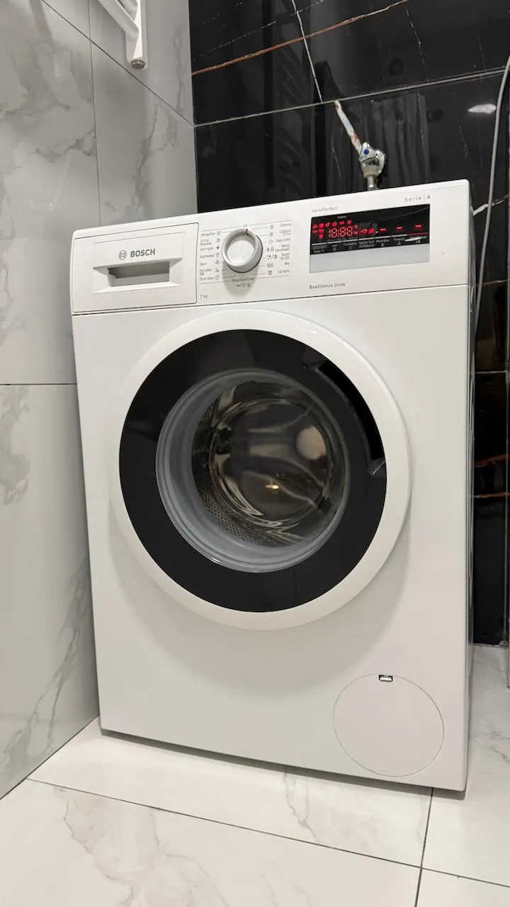 Стиральная машина Bosch Serie 4 7 кг 1