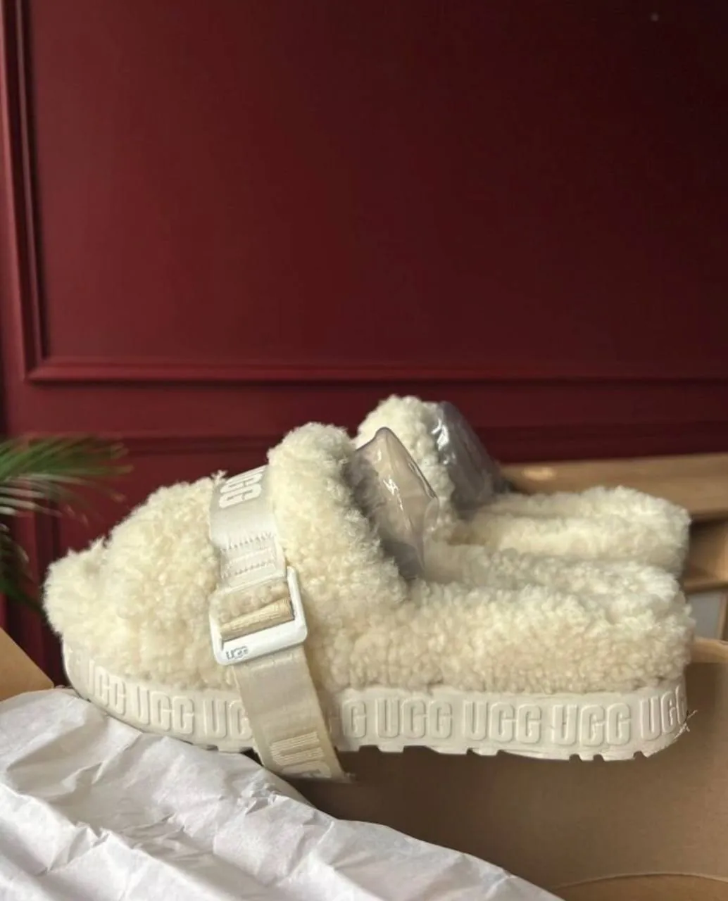 Женская одежда и обувь Zara H&M Timberland UGG 7