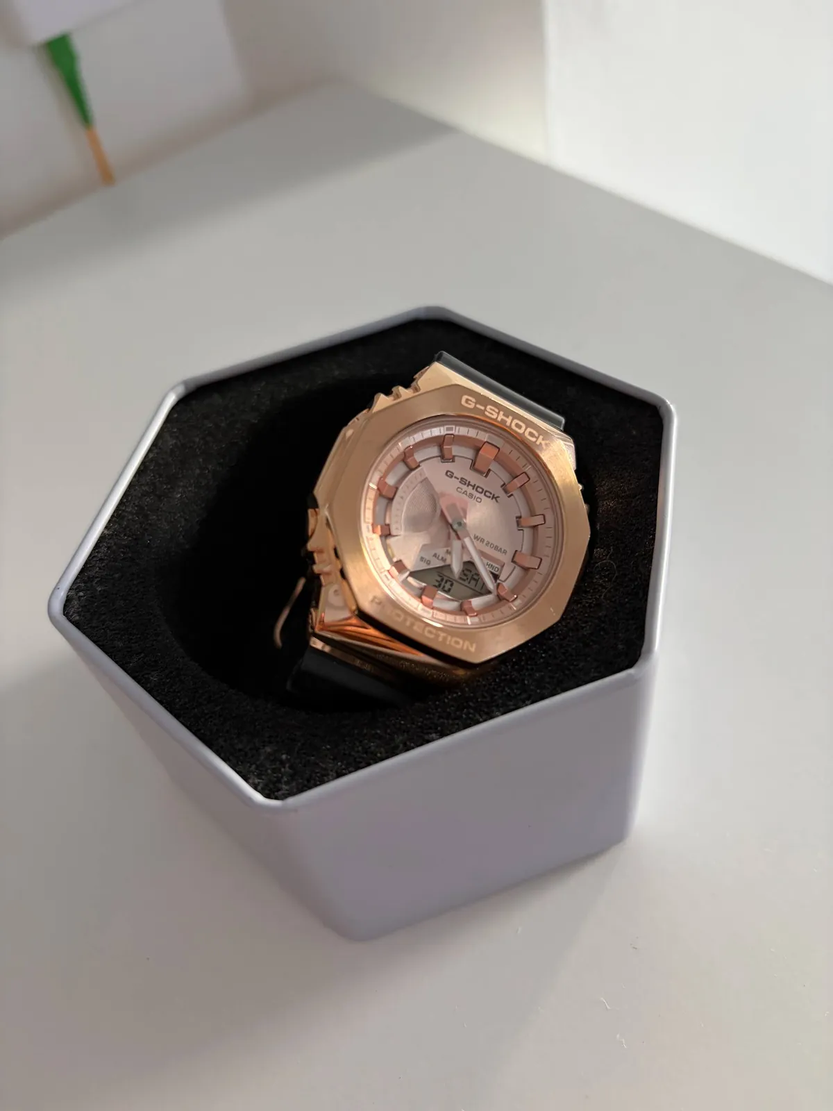 Часы Casio G-Shock GM-S2100PG 1