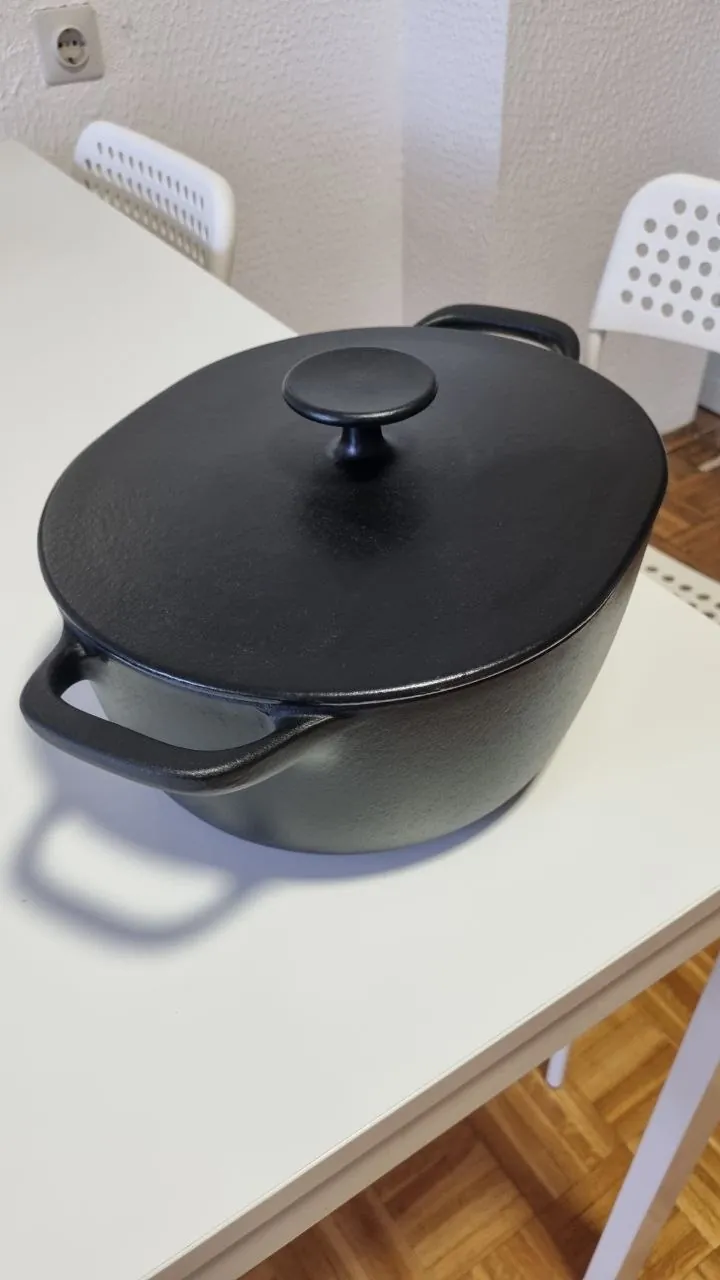 Чугунная утятница IKEA Vardagen 2