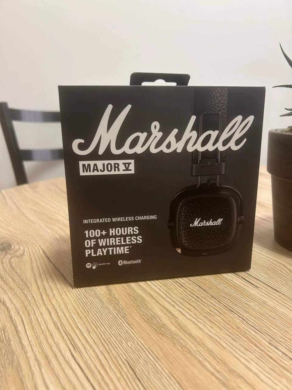 Наушники Marshall V черные нераспечатанные 1