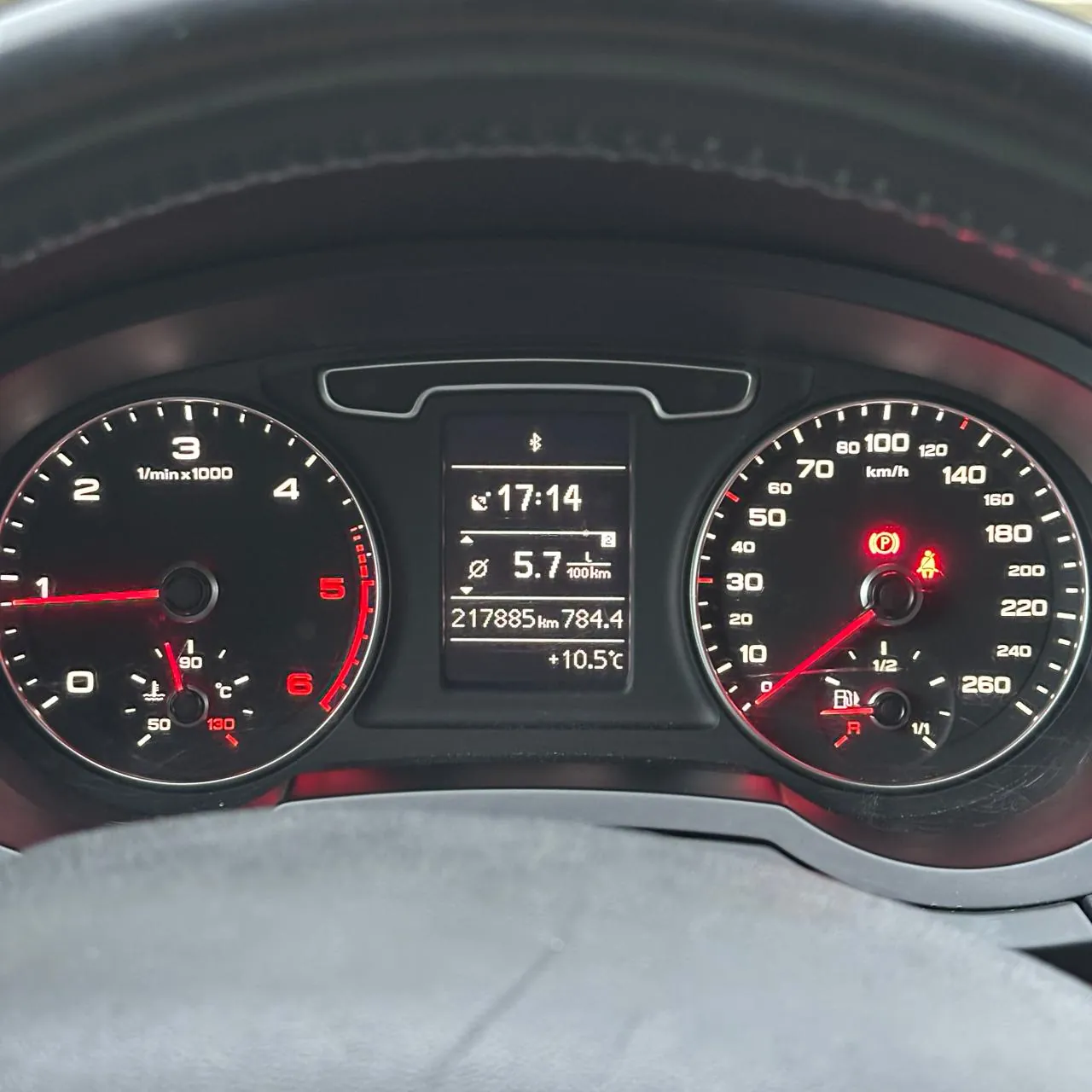 Audi Q3 2.0 дизель механика 2014 6