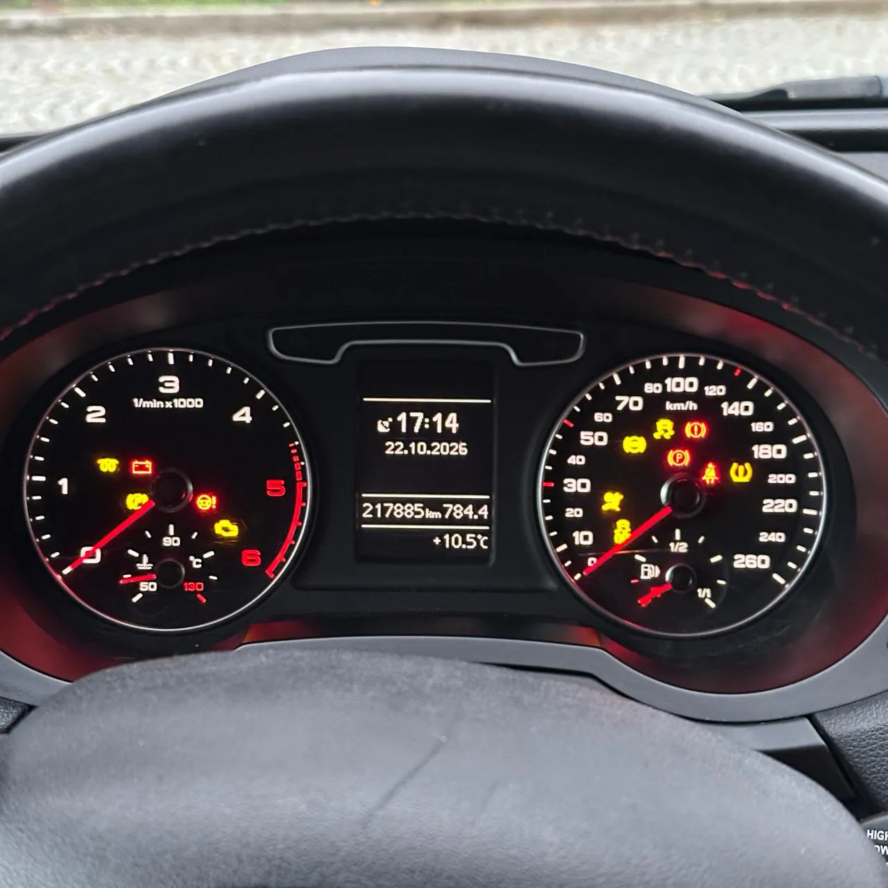 Audi Q3 2.0 дизель механика 2014 7