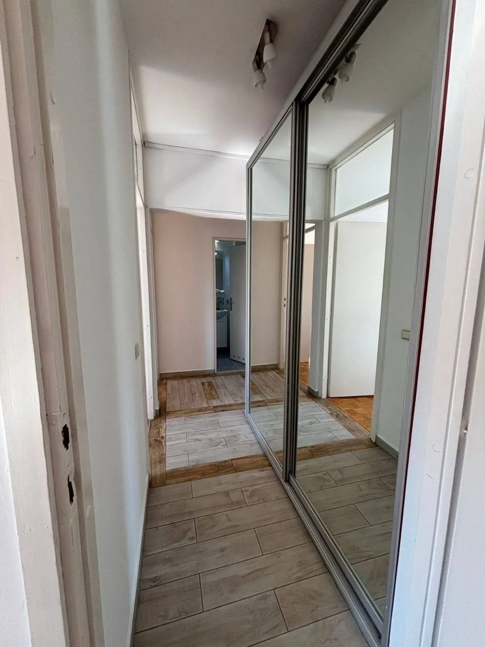 Квартира 100 м² четыре комнаты Нови Белград лифт 2