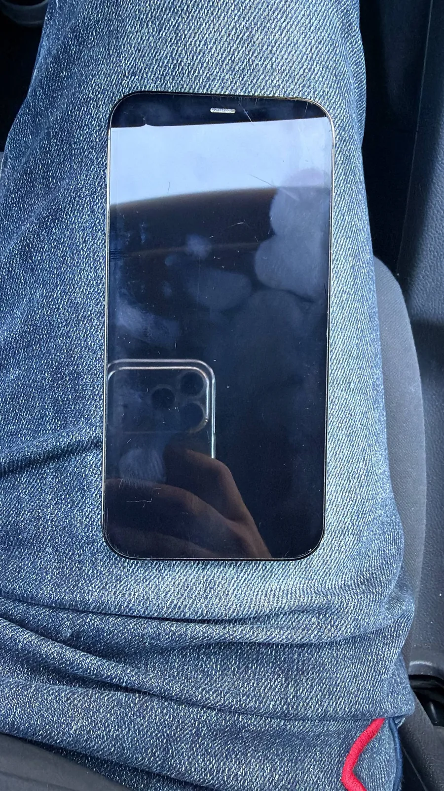 IPhone 12 Pro синий с неисправным динамиком, Белград 2