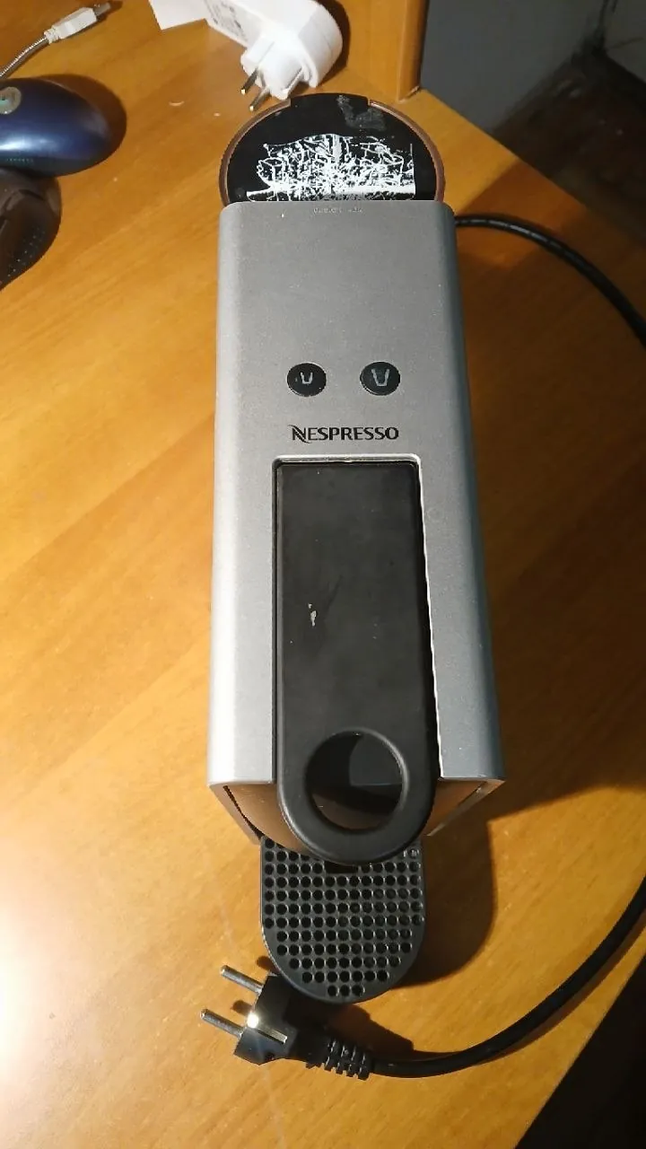 Кофемашина Nespresso Essenza Mini C30 1