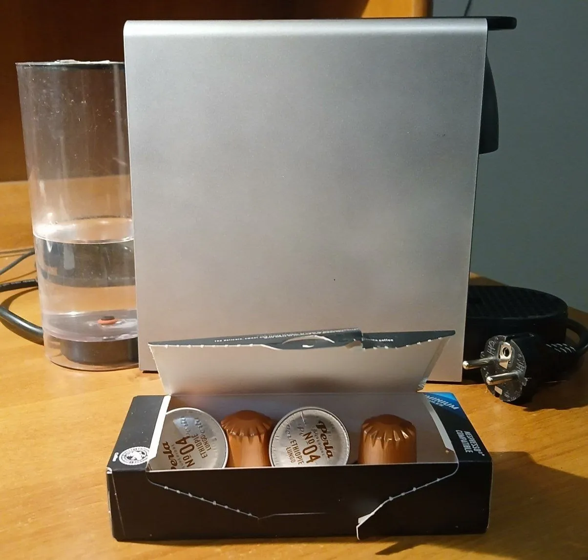 Кофемашина Nespresso Essenza Mini C30 3