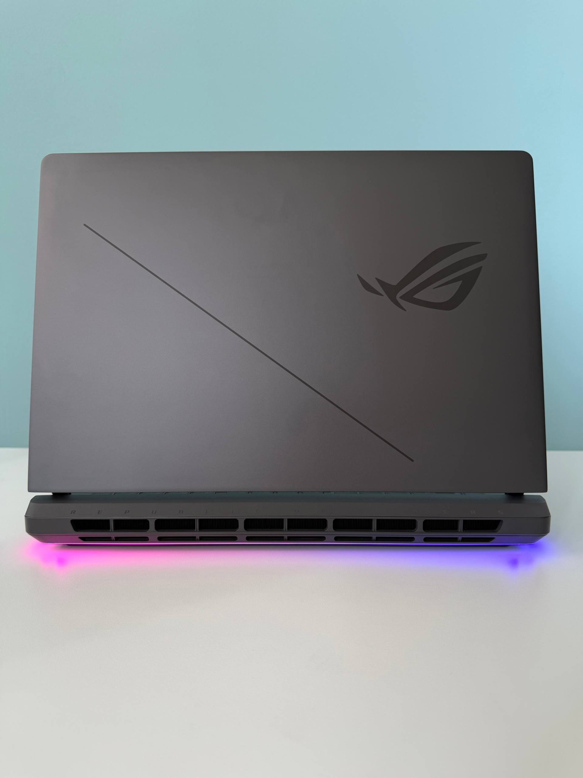 ASUS ROG Strix G16 G615LM RTX 5060 2