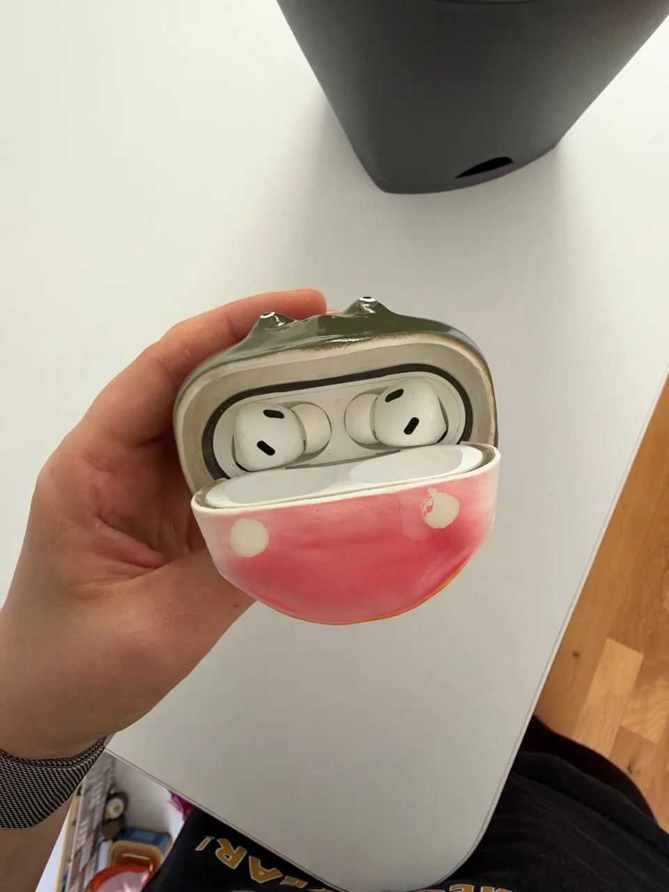 Чехол для AirPods Pro силиконовый в форме лягушки 2