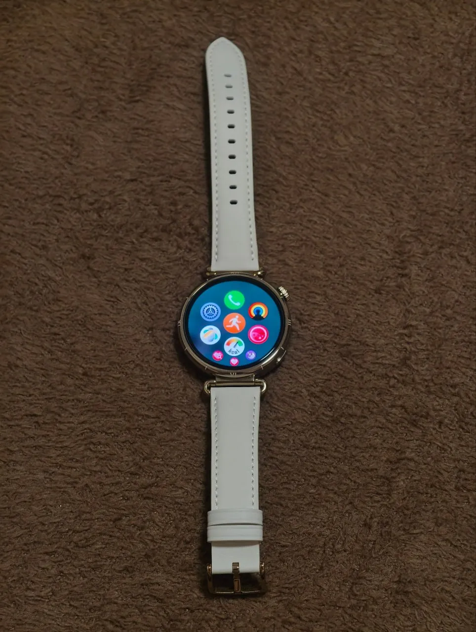 Смарт-часы Huawei Watch GT 6 41mm Gold Milanese 1