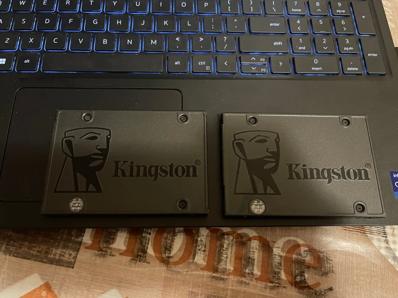 Оперативная память Samsung DDR4 и SSD Kingston Земун 5