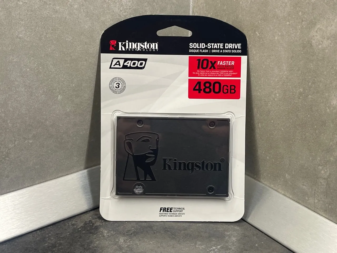Оперативная память Samsung DDR4 и SSD Kingston Земун 3