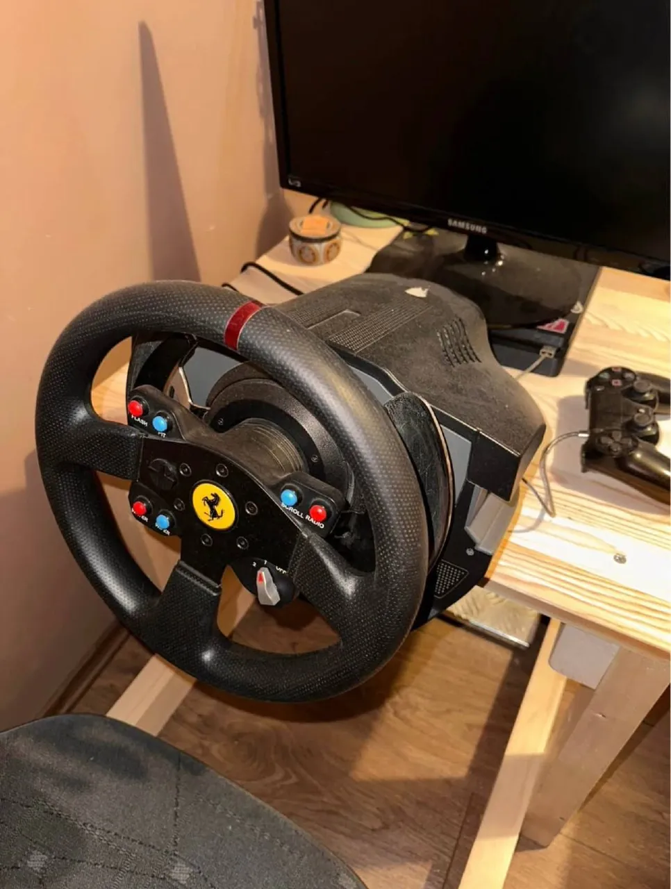 Симрейсинг-стенд Thrustmaster T500RS с деревянной рамой 1