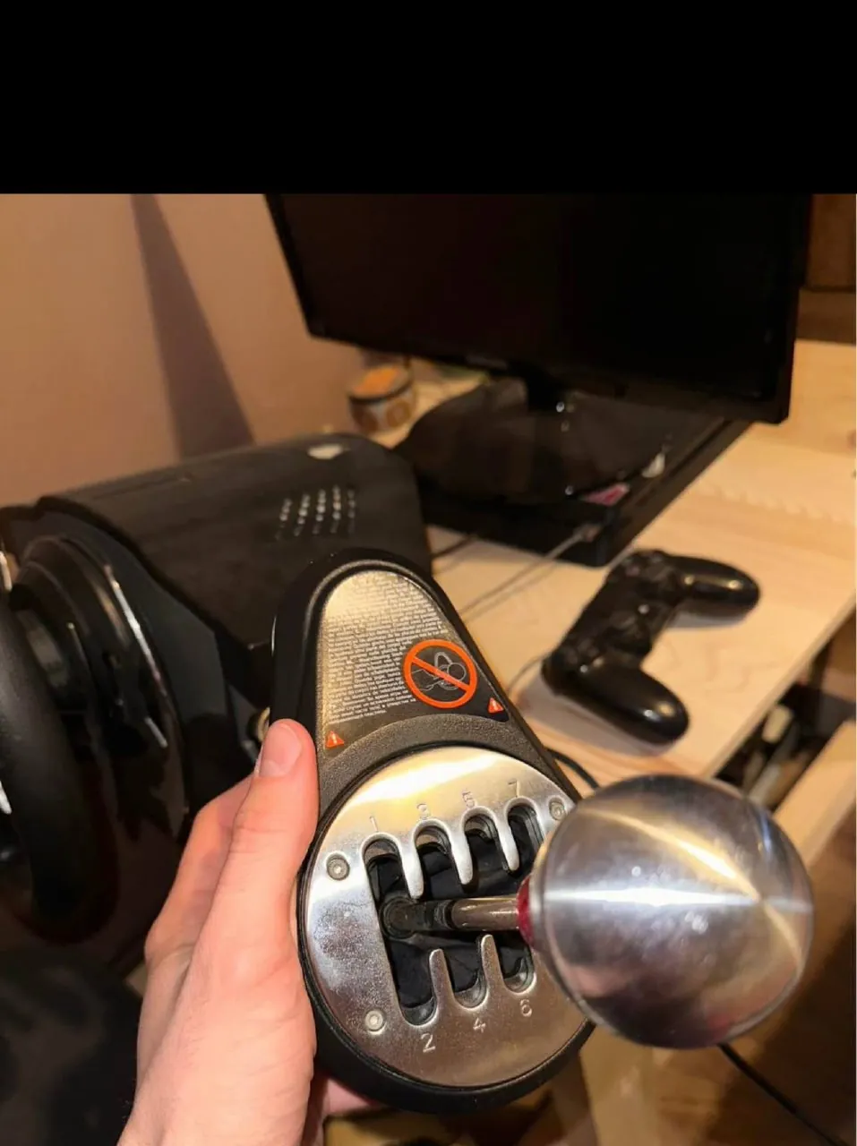 Симрейсинг-стенд Thrustmaster T500RS с деревянной рамой 3