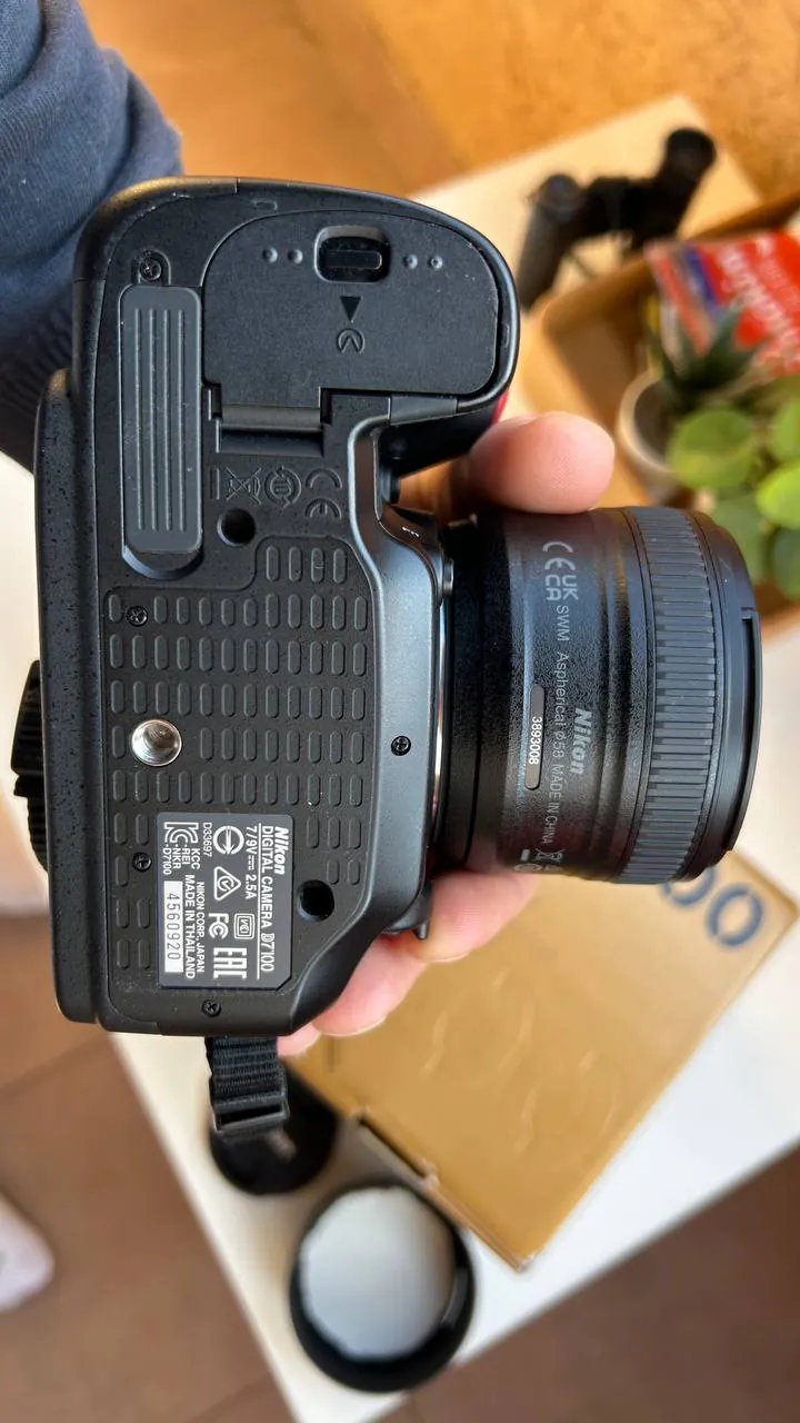 Зеркальный фотоаппарат Nikon D7100 с тремя объективами 6