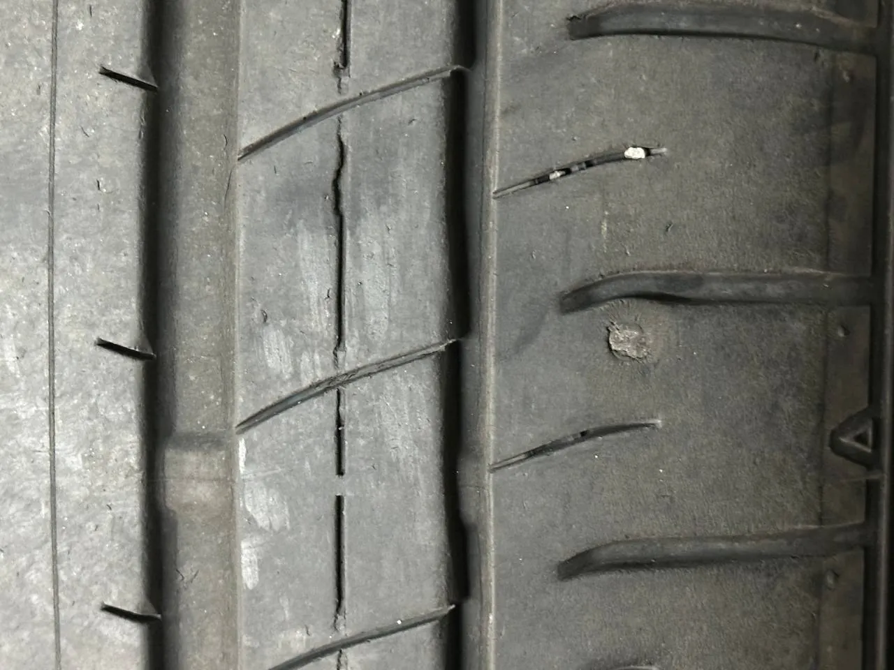 Шины Dunlop SP Sport Maxx 225/50 R18 5