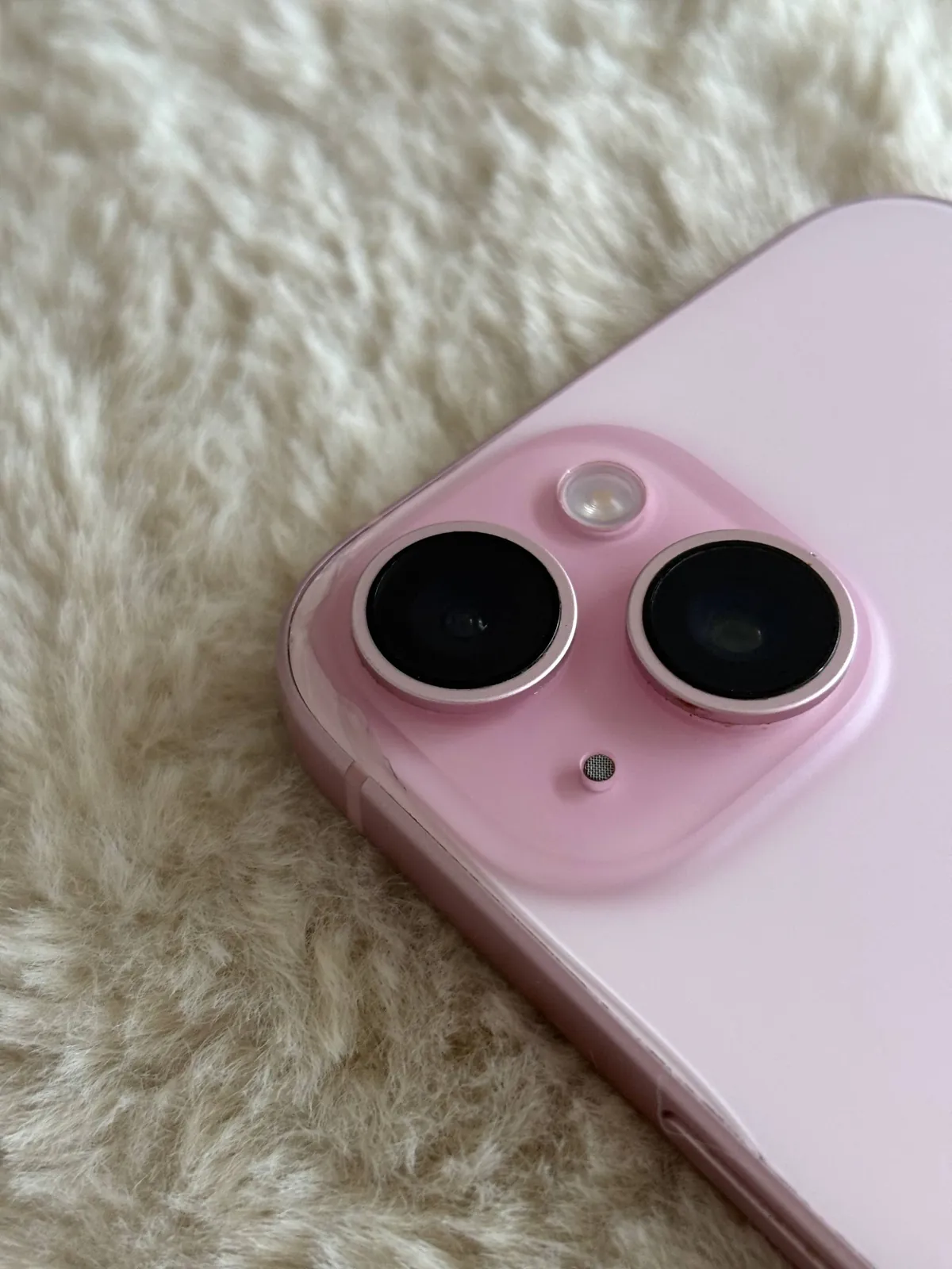 IPhone 15 128 ГБ розовый Нови-Сад 1