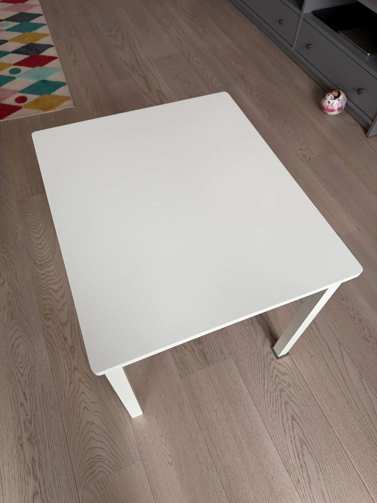 Стол IKEA Kritter компактный Белград Waterfront 1