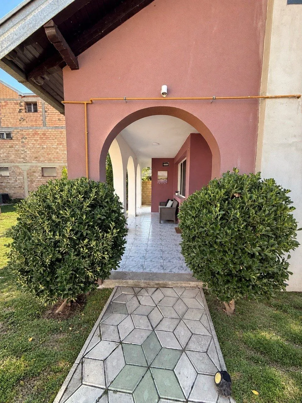 Усадьба три дома 264 кв м в Бачка-Паланке 8