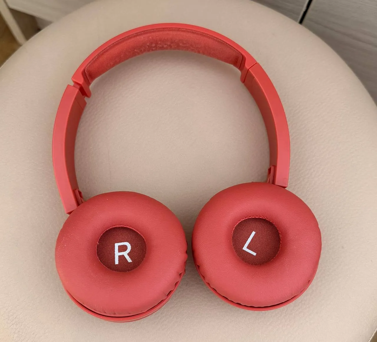 Наушники Philips красные 2
