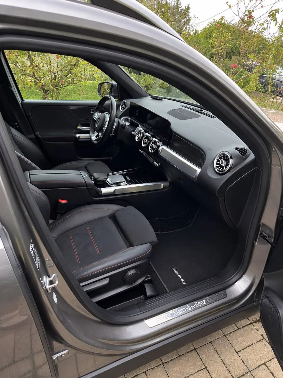Mercedes-Benz GLB 200 d AMG Line 2021 7