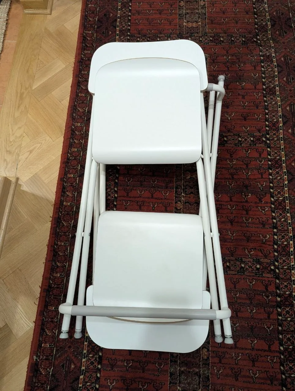 Кресло-кровать, кресло-мешок и стулья IKEA 5