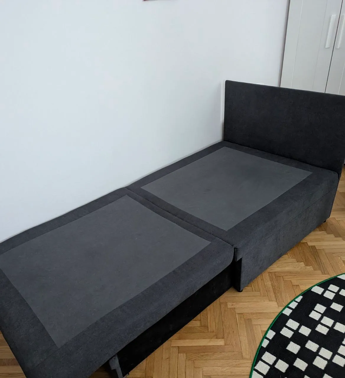 Кресло-кровать, кресло-мешок и стулья IKEA 8