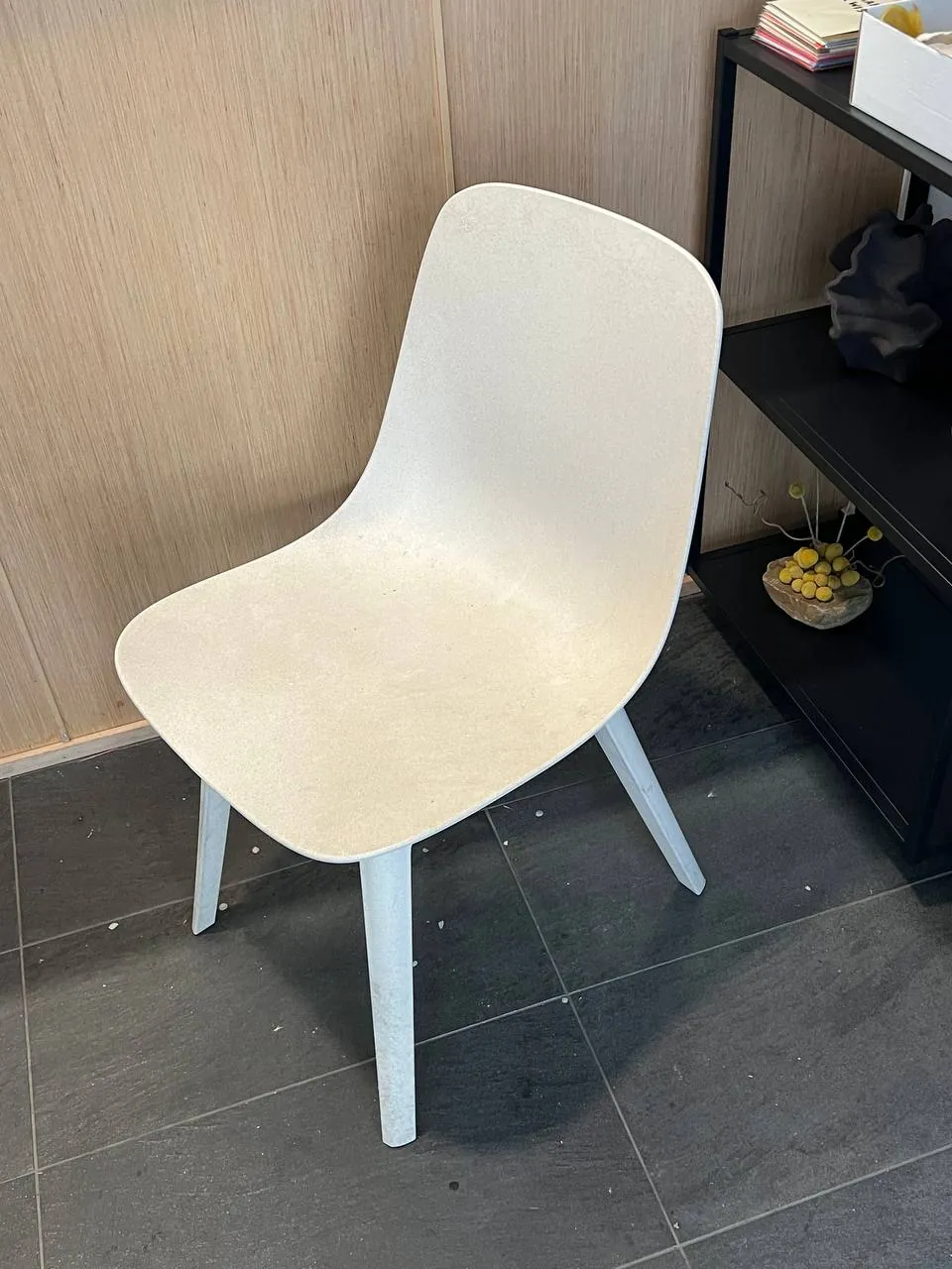 Стулья, столики и корзина IKEA Дорчол 5