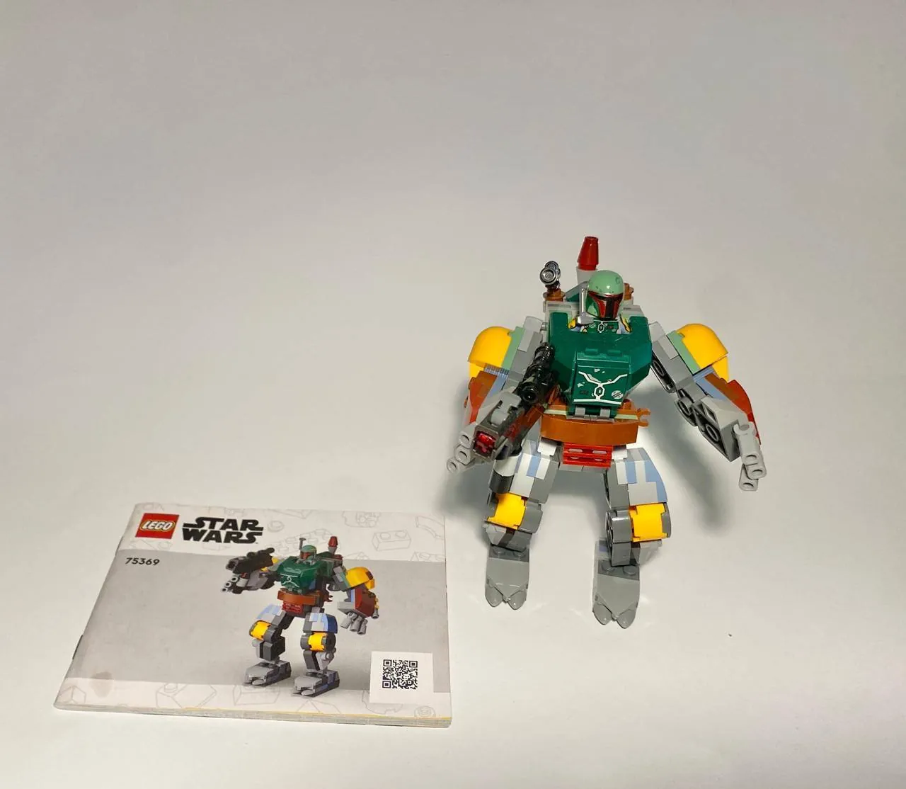 Наборы LEGO Minecraft и Star Wars 2
