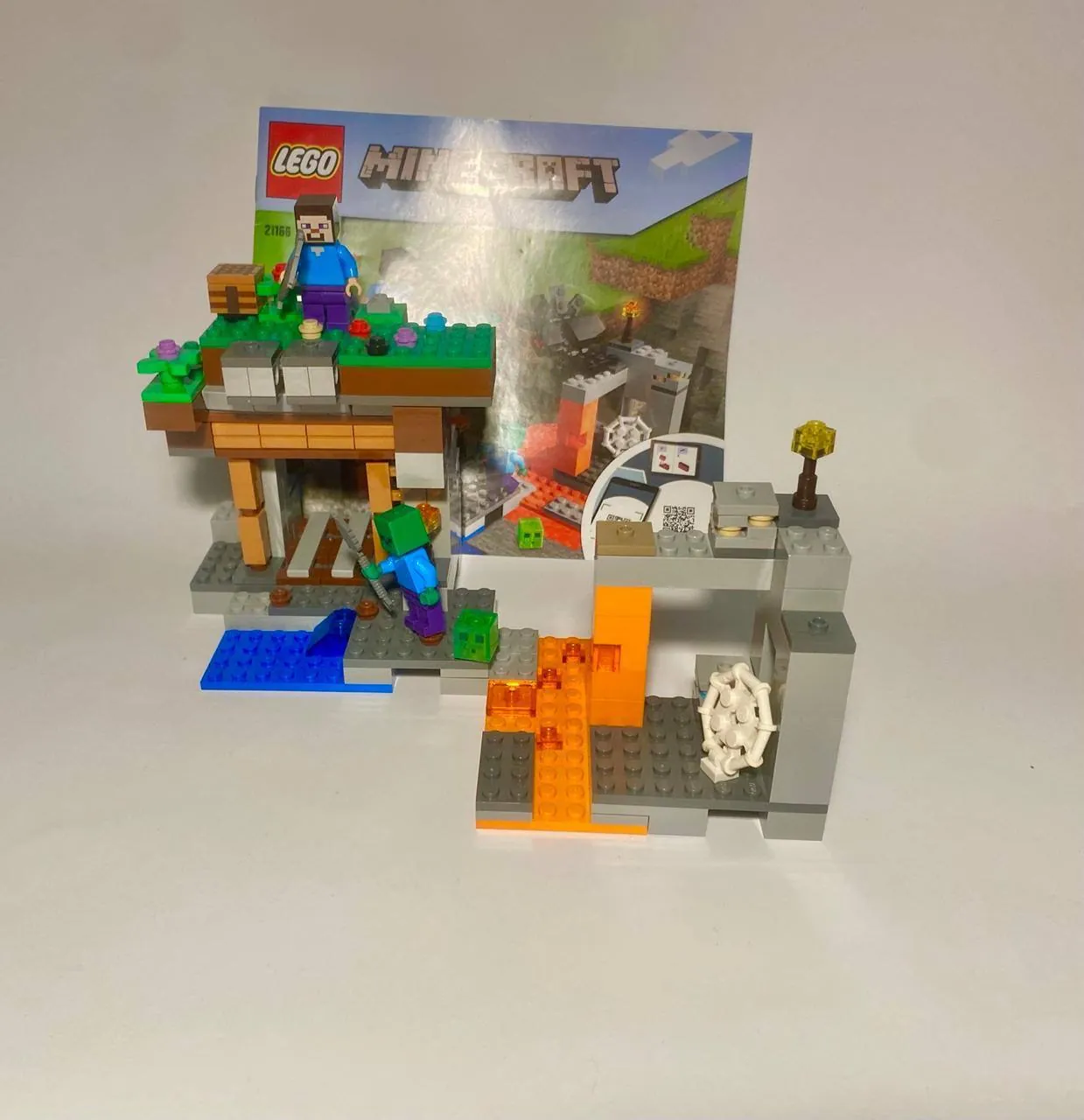 Наборы LEGO Minecraft и Star Wars 3