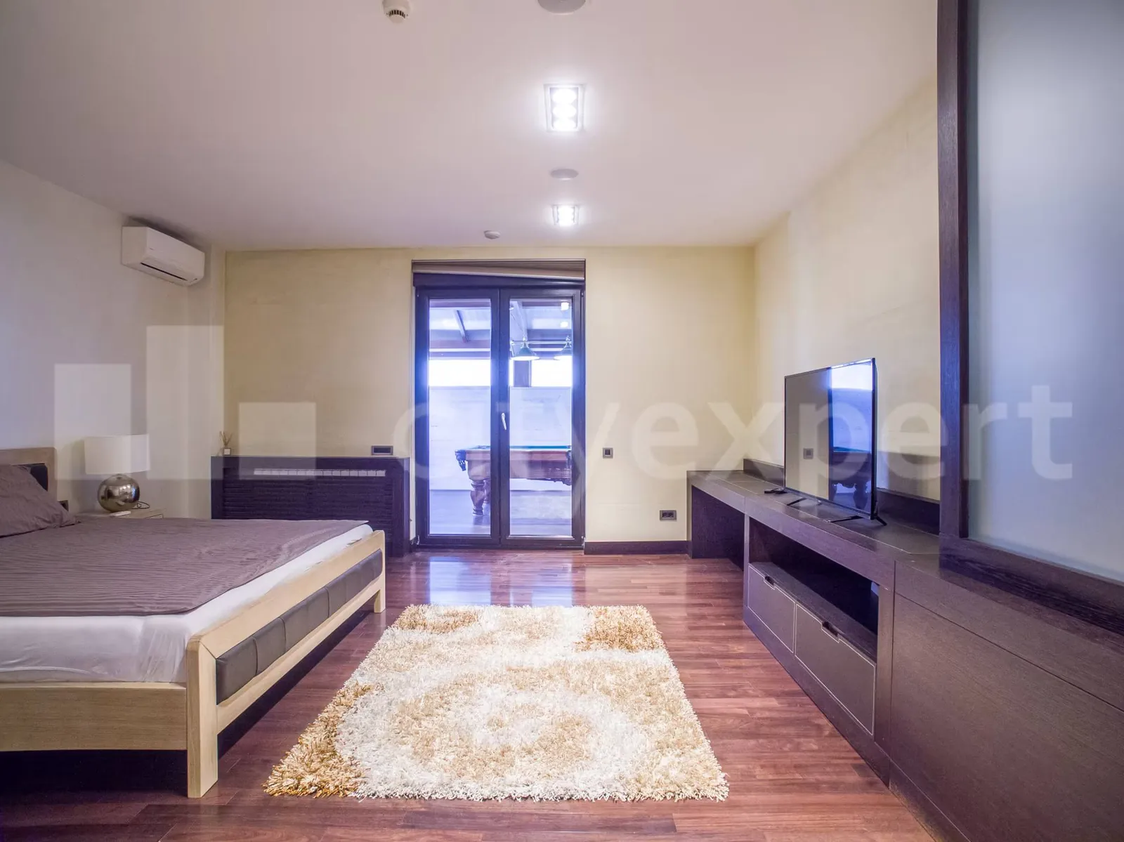Квартира 300 м² с тремя спальнями в Новом Белграде 2