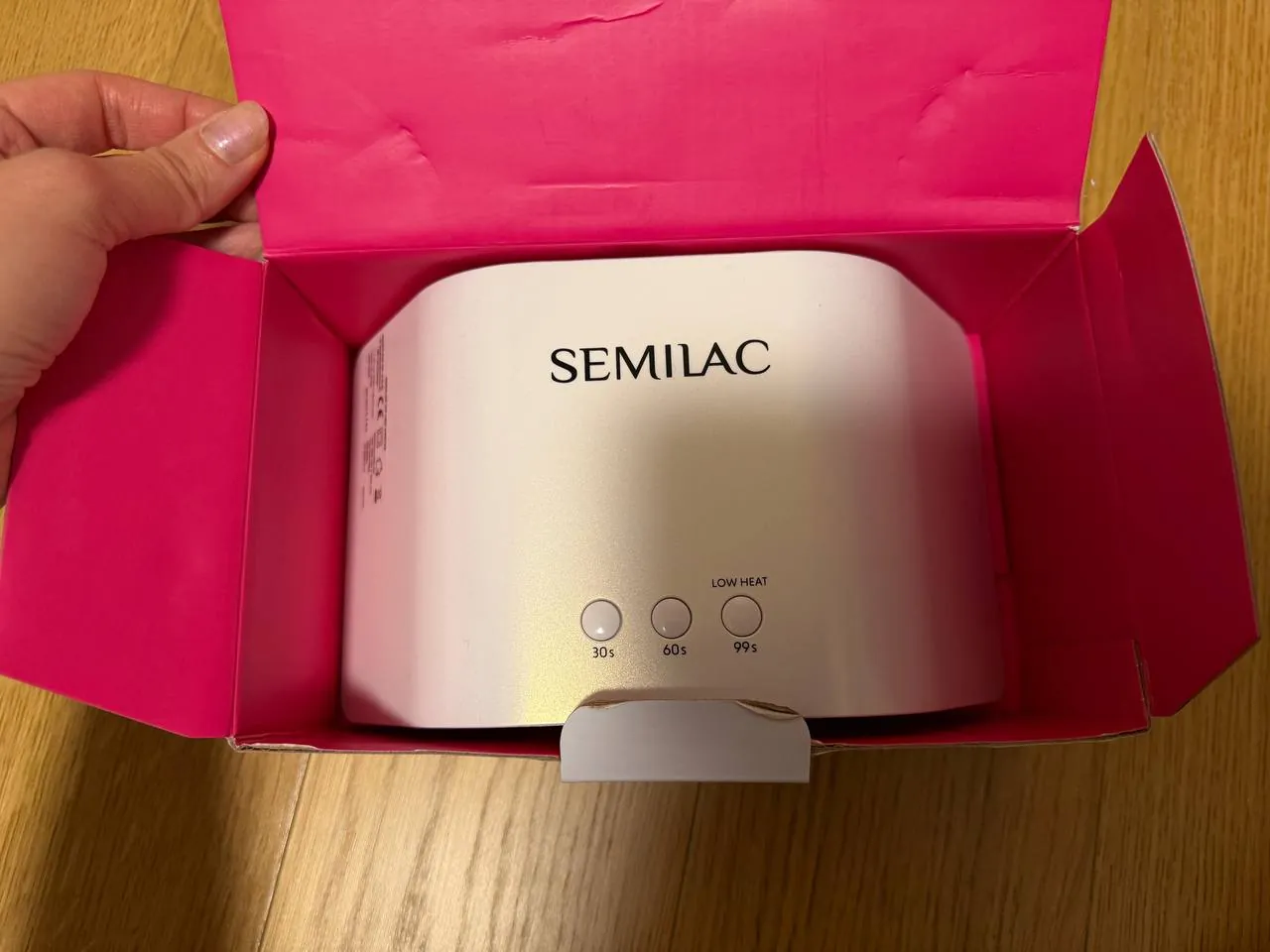 Лампа UV LED Semilac и бигуди Нови-Сад 5