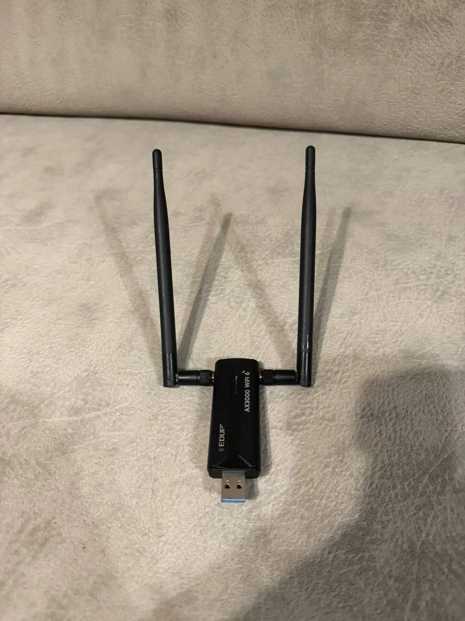 USB-адаптер WiFi 6E EDUP AX3000 трёхдиапазонный 1