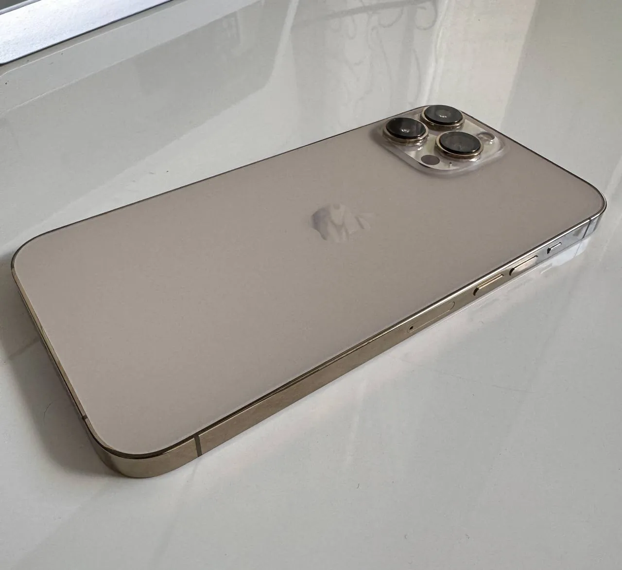 IPhone 13 Pro Max 256 ГБ Gold 5
