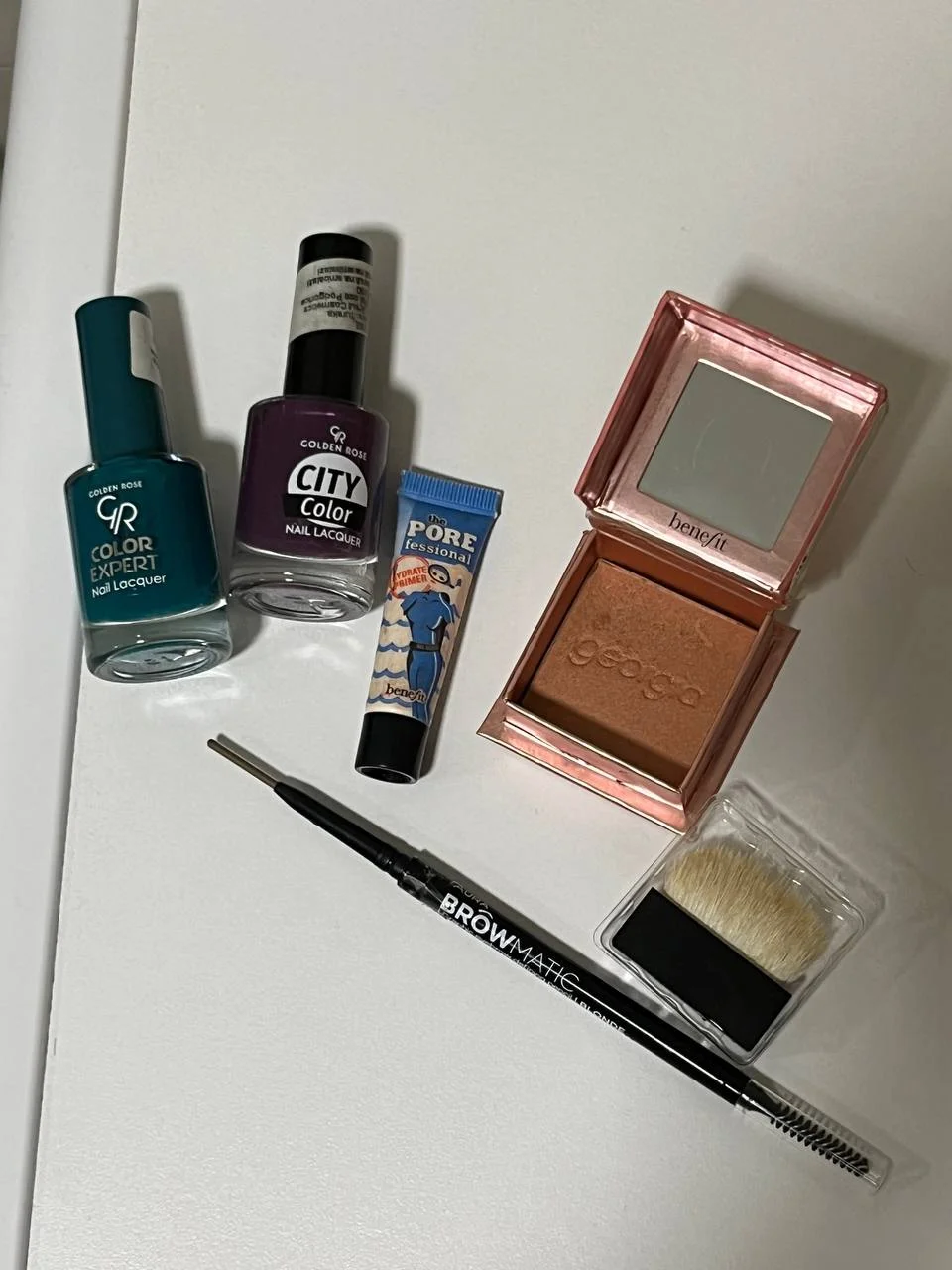 Косметика Benefit и лаки за клубнику 1