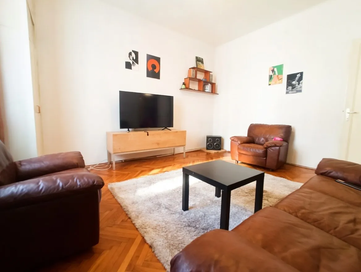 Двухкомнатная квартира 52 м² на Врачаре 4