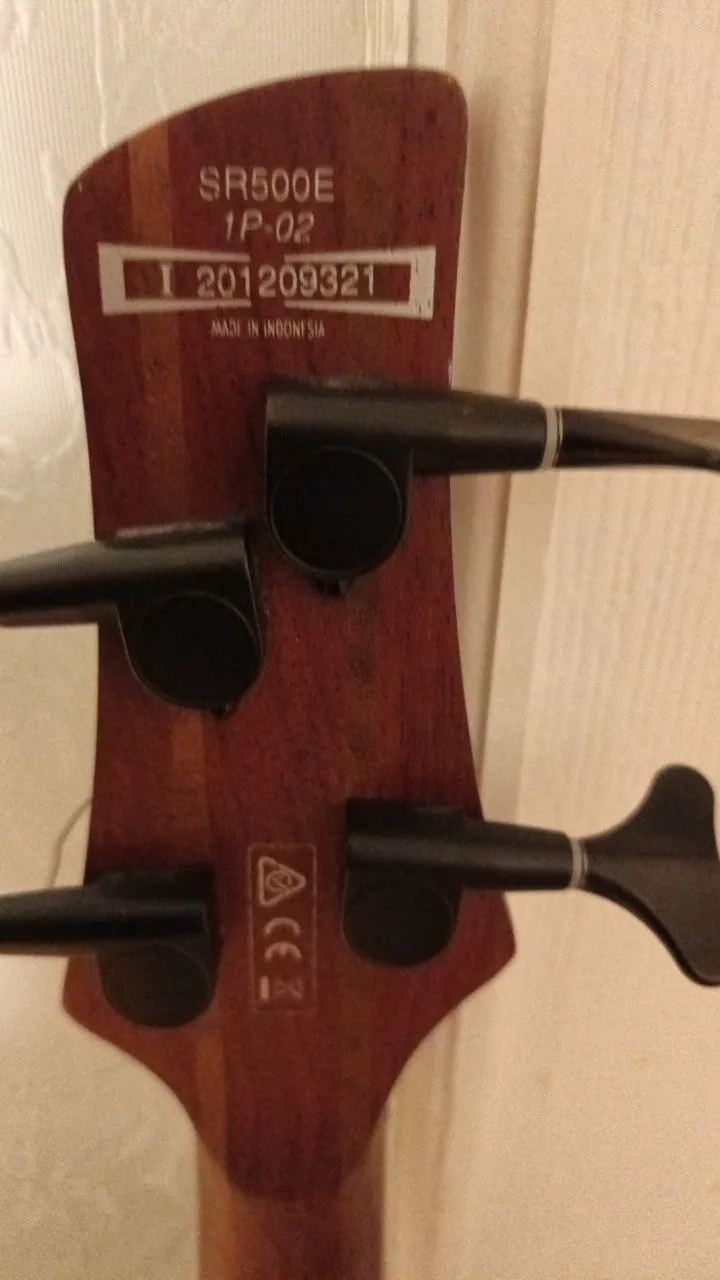 Бас-гитара Ibanez SR500E в Нови-Саде 2