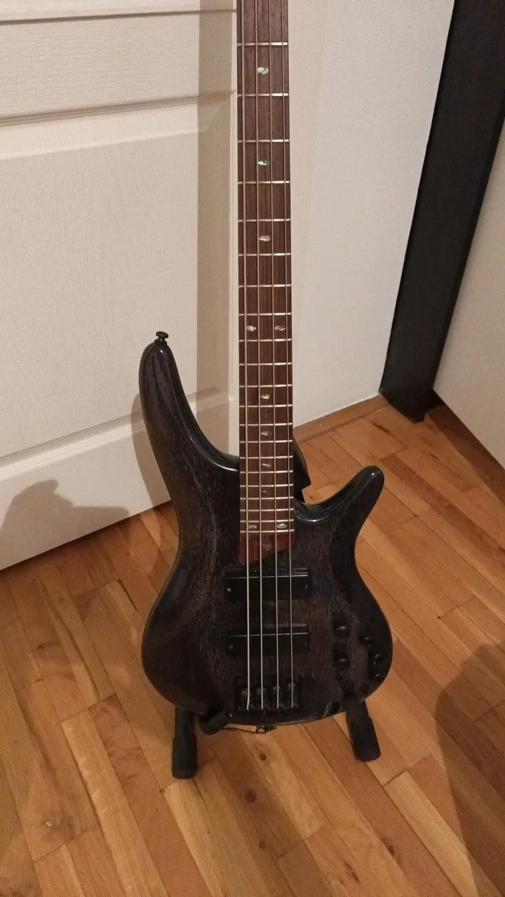 Бас-гитара Ibanez SR500E в Нови-Саде 3