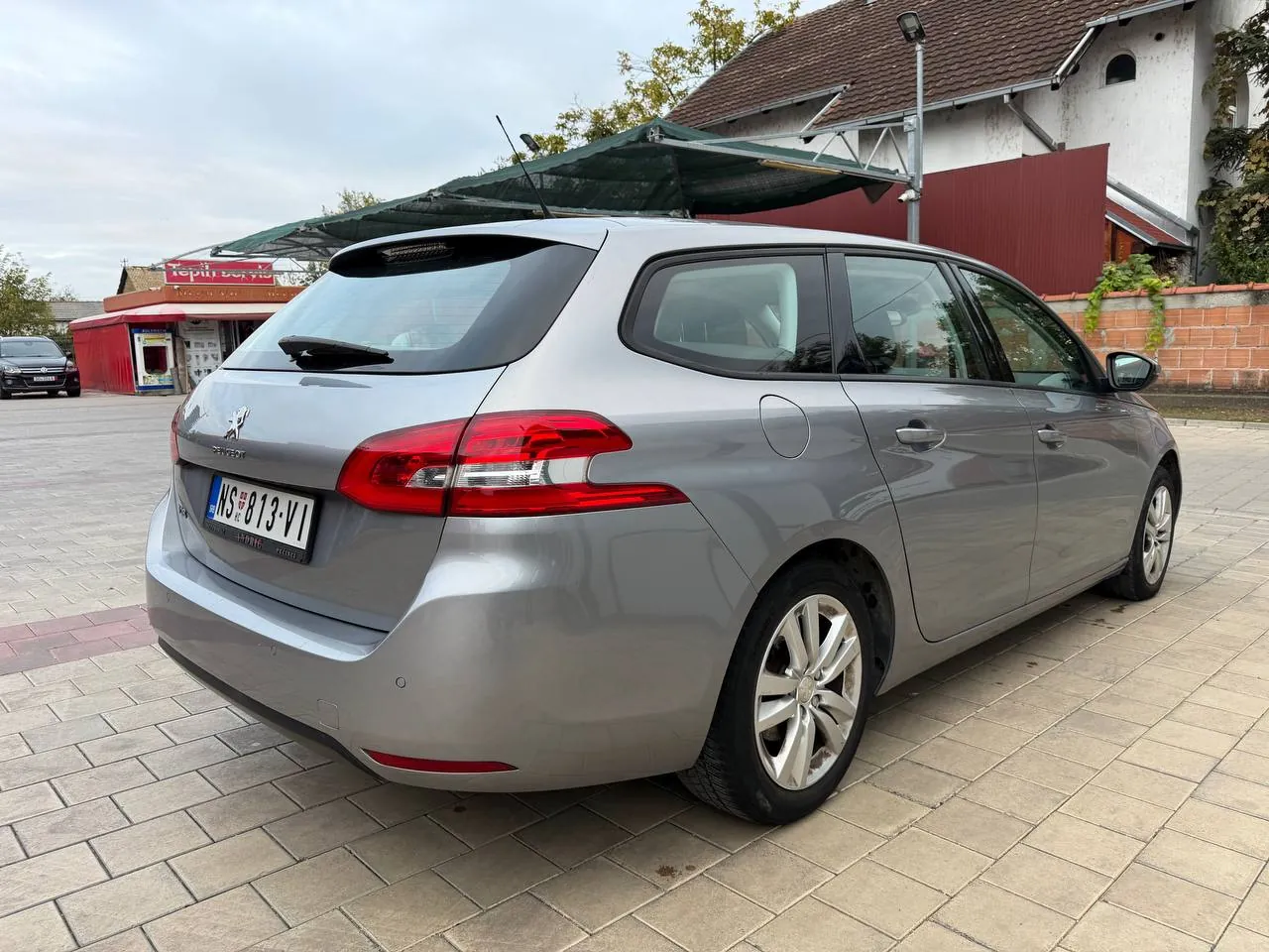 Peugeot 308 1.6 HDi механика 2017 года Нови-Сад 3