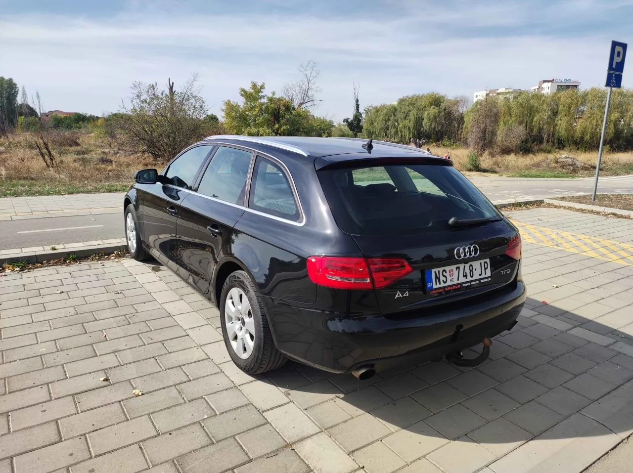Audi A4 B8 2.0 TFSI автомат 2011 года Нови-Сад 4