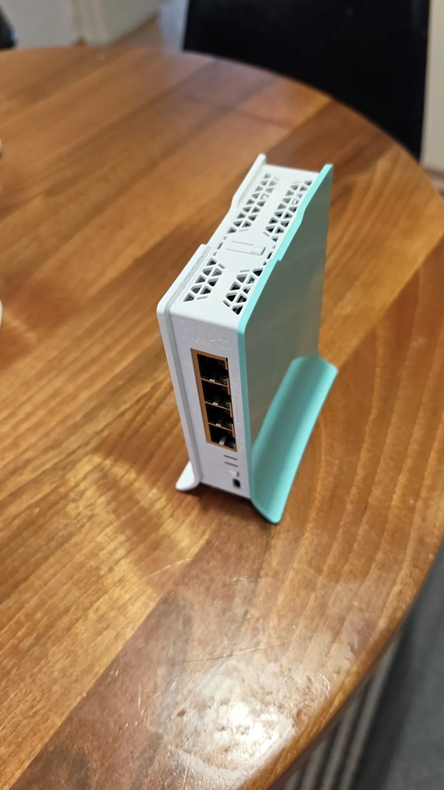 Wi-Fi роутер MikroTik hAP ax lite Врачар 1