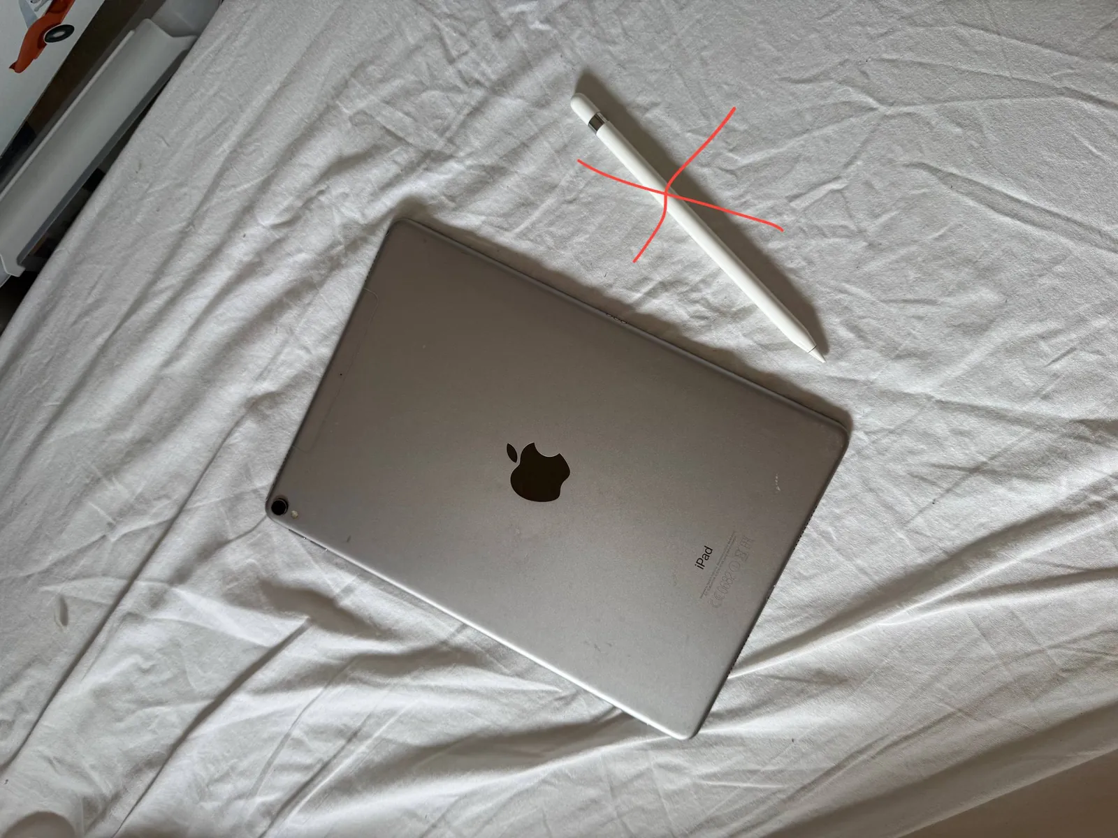 IPad 2017 года не работает кнопка включения 1