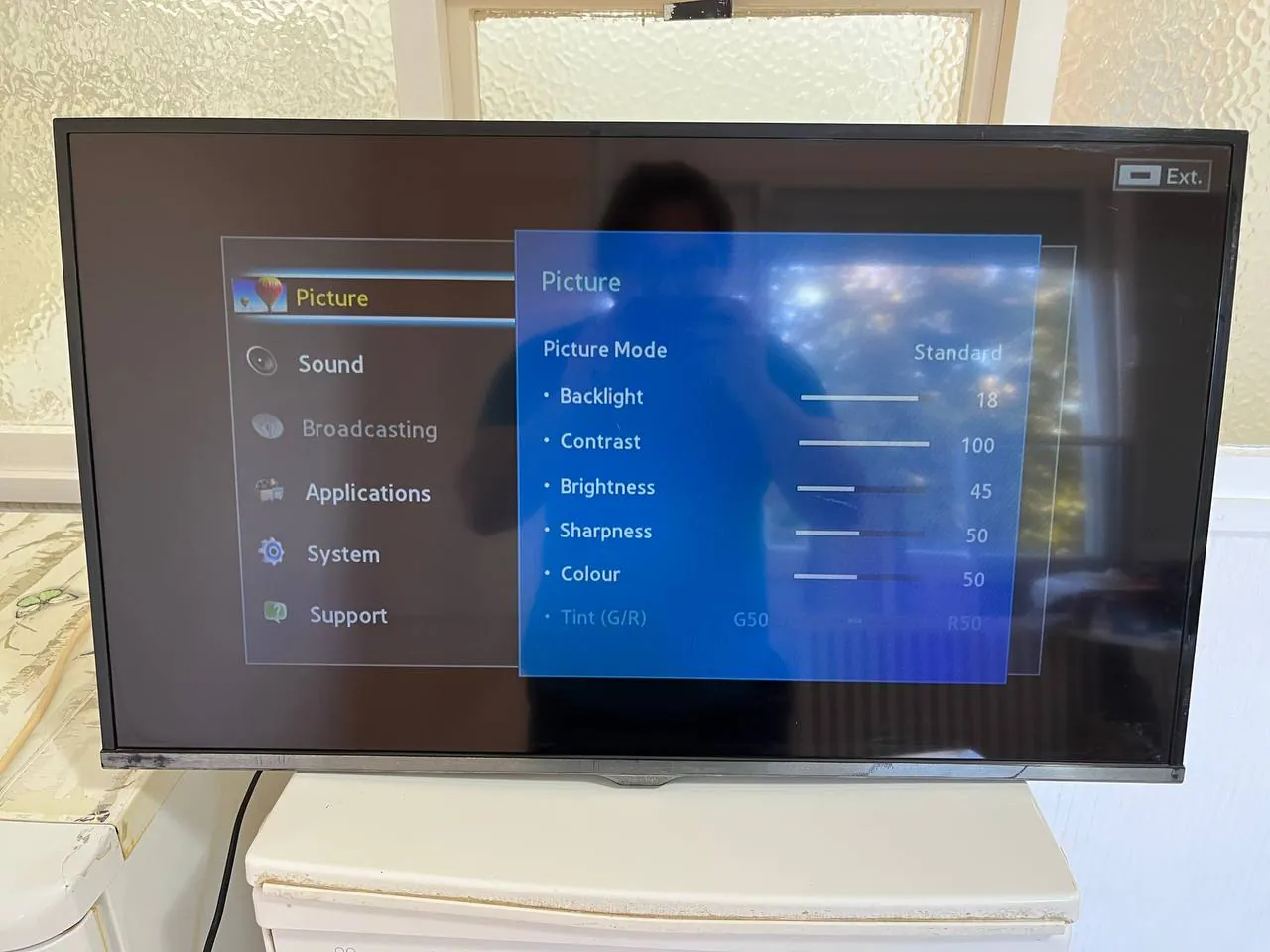 Телевизор Samsung UE32H5000AW 32 дюйма 1