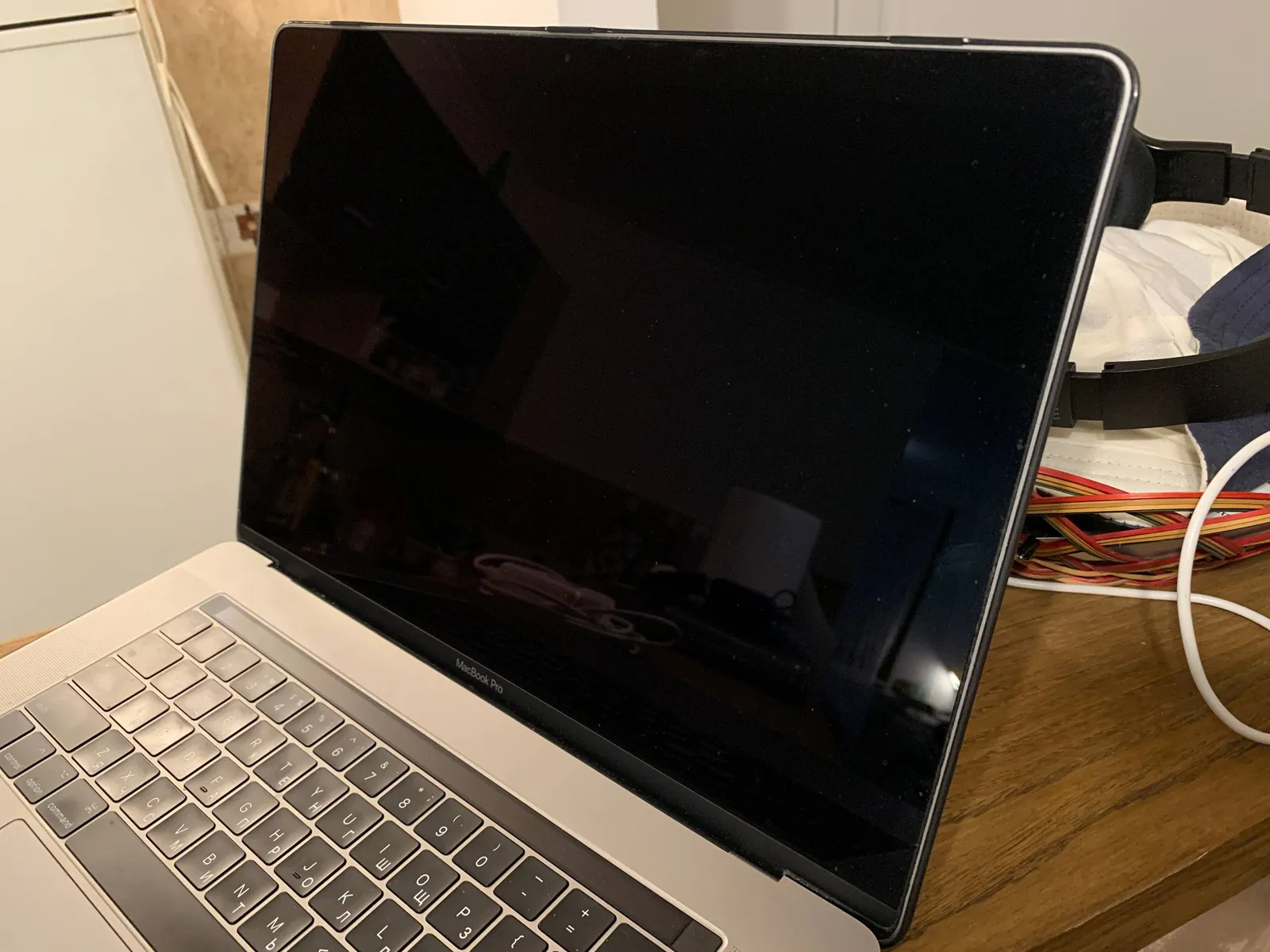 MacBook Pro 15 дюймов 2017, i7, SSD 2 TB 9