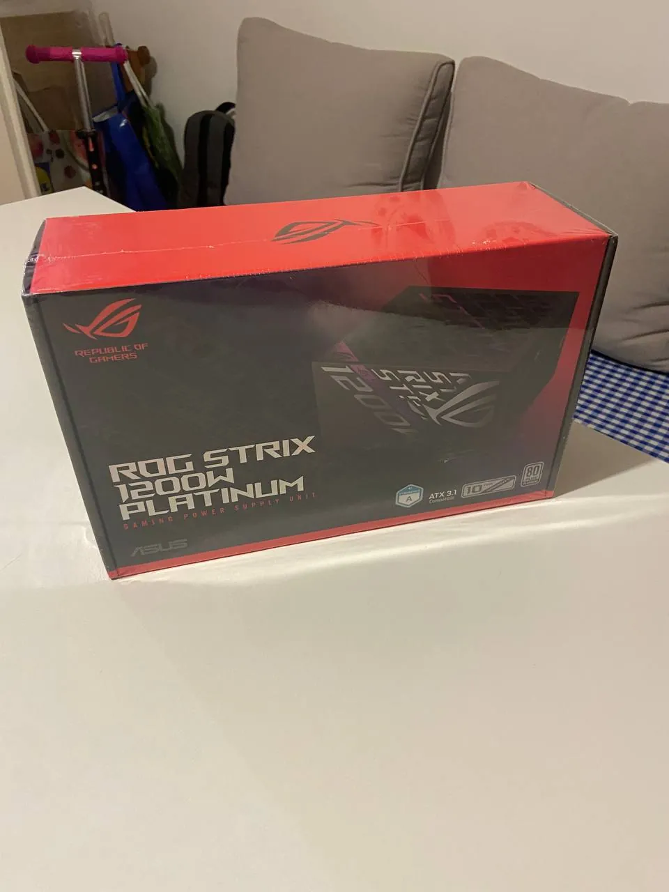 Блок питания ASUS ROG Strix 1200W Platinum, новый 2