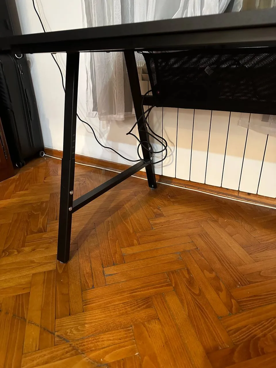Компьютерный стол IKEA UTESPELARE чёрный 160×80 см 4