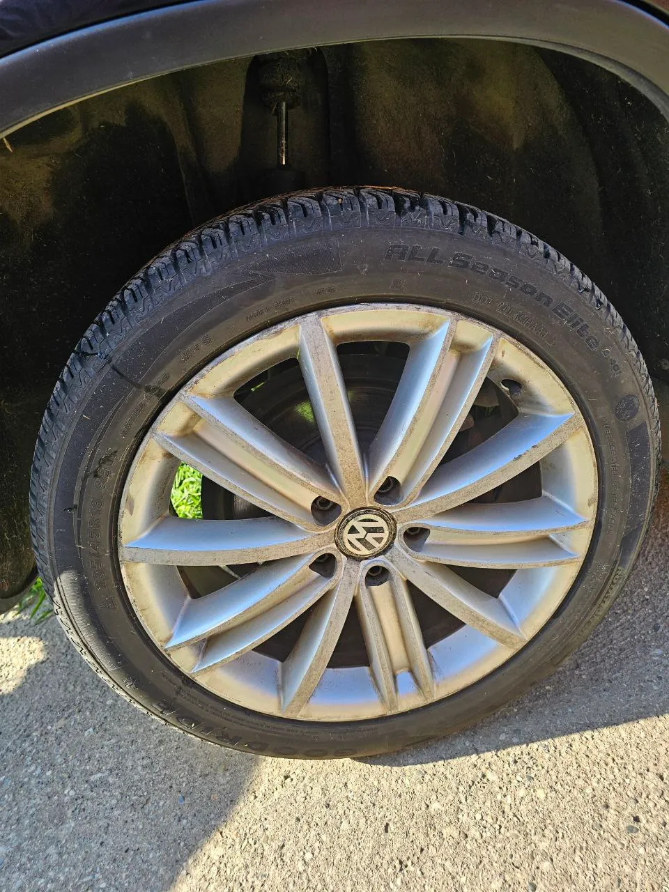 Volkswagen Tiguan 2010, дизель, автомат 5