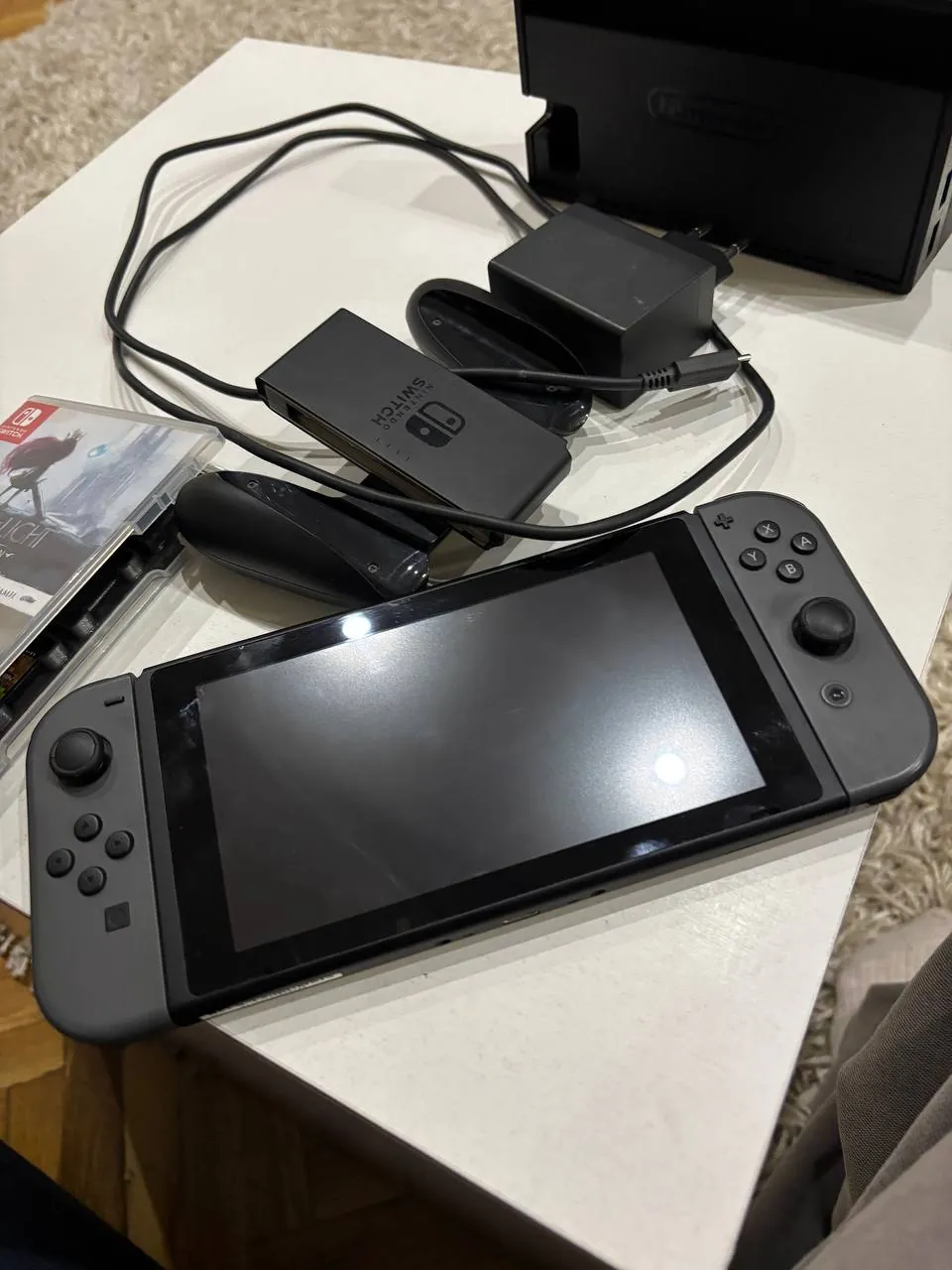 Nintendo Switch V2 в хорошем состоянии Нови-Сад 2