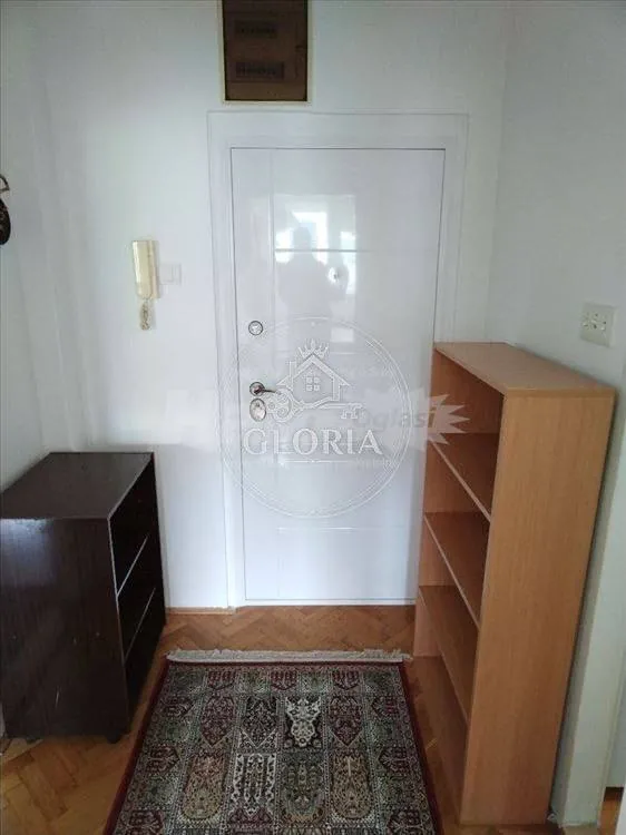 Квартира 43 м² на Звездаре Радоя Домановича 8 этаж 2