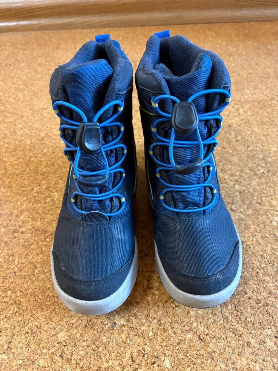 Детские зимние сапоги и кроссовки 4